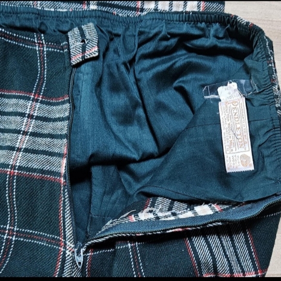 Vintage Pendleton, Size 8, Wool, Plaid, Green White And Red Pants, Wide Leg - Picture 9 of 14